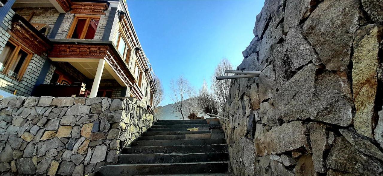 Ladakh Country Inn Leh Exterior photo