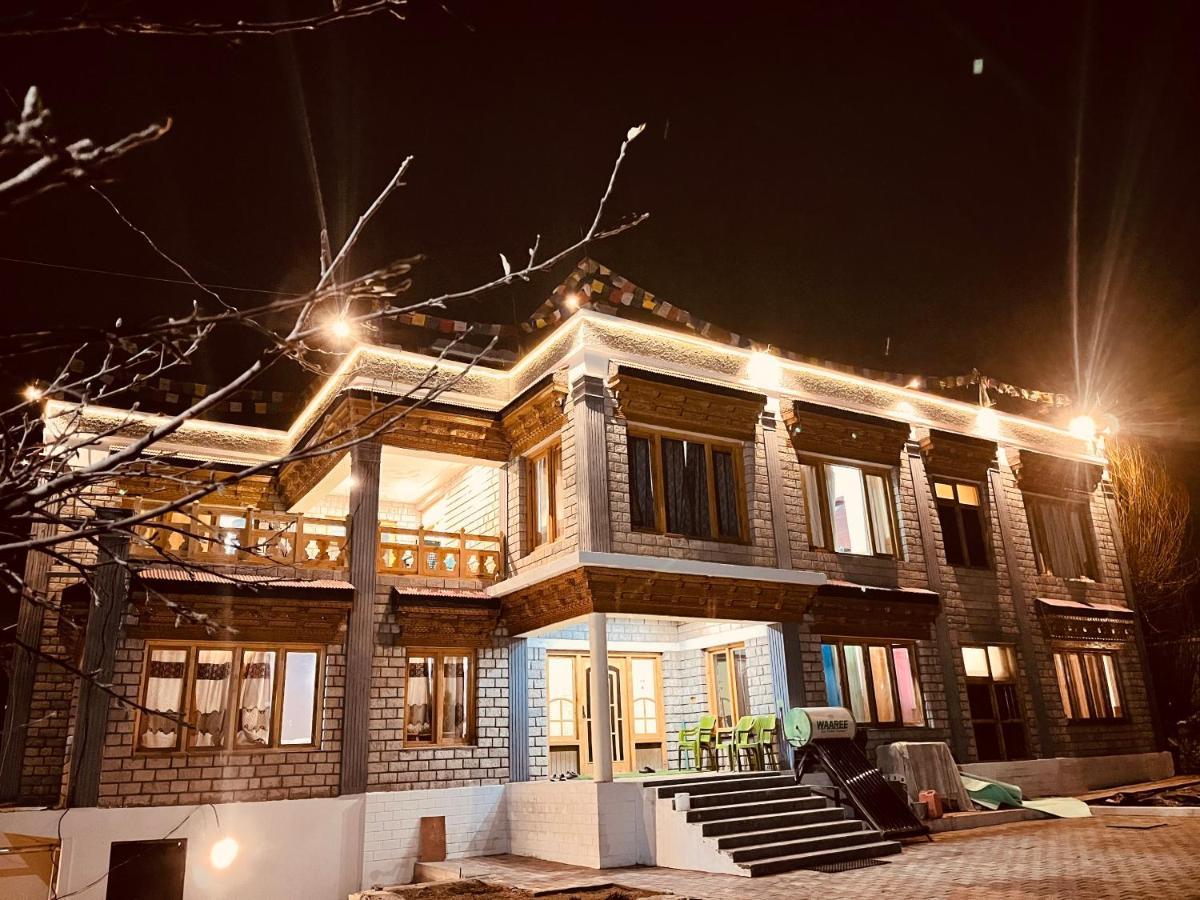 Ladakh Country Inn Leh Exterior photo